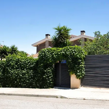 Moles Villa